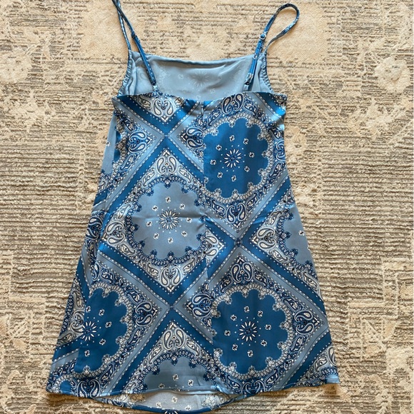 NWT F21 Scarf Print Dress - Picture 6 of 6